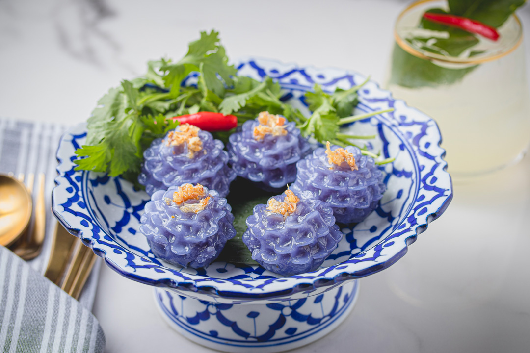 Dumplings morados en forma de flores tailandesas | Foto: Cortesía