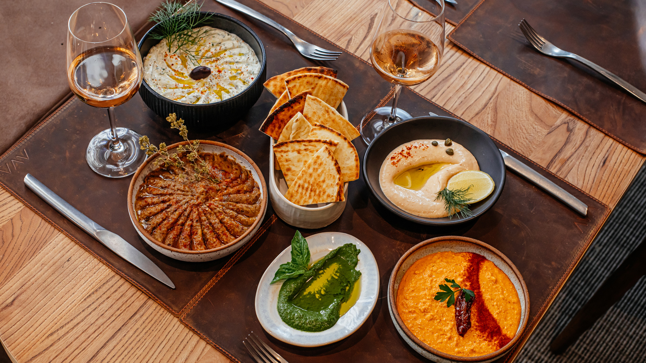 Mezze en AVA MediterrAegean, uno de los restaurantes que participa en la iniciativa Magical Dining